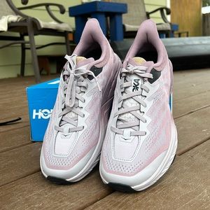 New in Box HOKA Speedgoat 5 Women’s Running Shoes